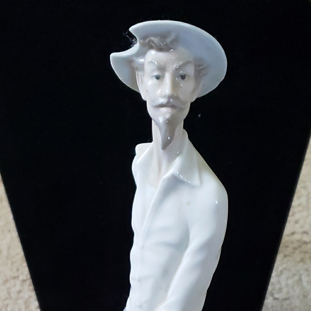 Lladro Don Quixote #12265. 12" Tall.
